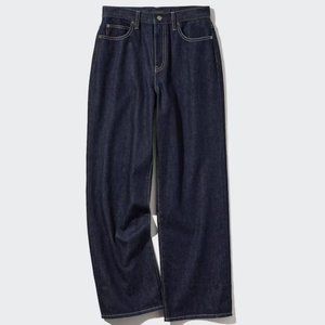 Uniqlo Dark Wash Women's Size 32x31 Wide Fit Baggy Jeans.